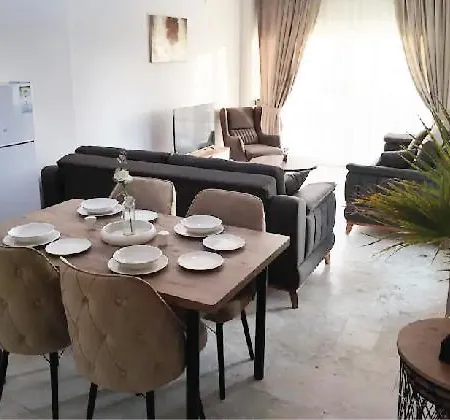 White Bay Apartment *